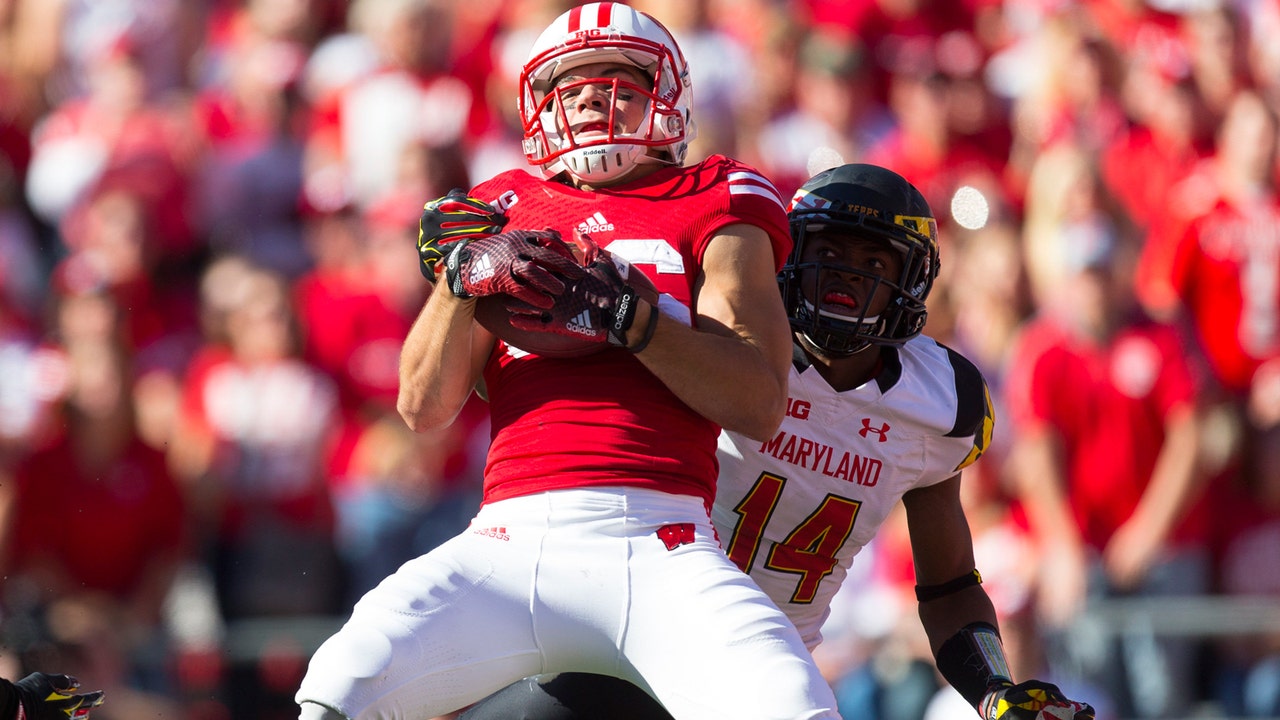Passing fancy: Wisconsin gets aerial attack rolling in rout